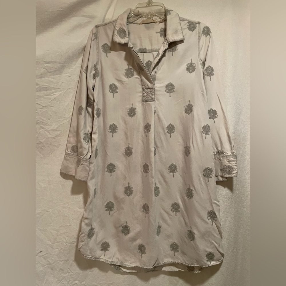 Soft Surroundings Linen Blend Long-Sleeve Tunic Dress with Gray Floral Motif